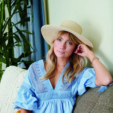 Load image into Gallery viewer, Women&#39;s large brim oval crown boater
